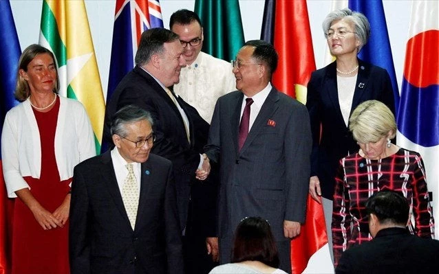 Ο Τραμπ ακυρώνει το ταξίδι του Πομπέο στη Βόρεια Κορέα